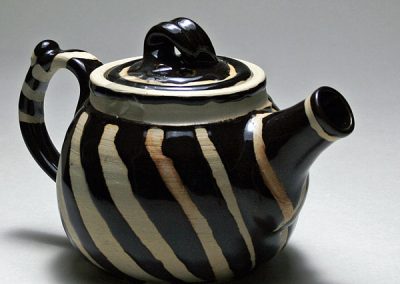 Wattlefield Pottery - Andrea Young -Teapot with tenmoku glaze